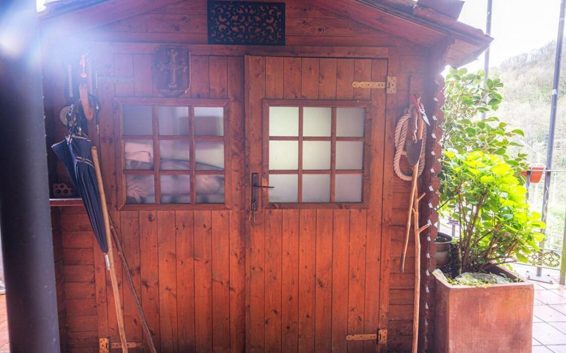 Отель в Пола дэ Лена 8 комнат вид на природу 200 кв.м