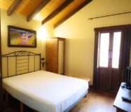 Отель в Пола дэ Лена 8 комнат вид на природу 200 кв.м