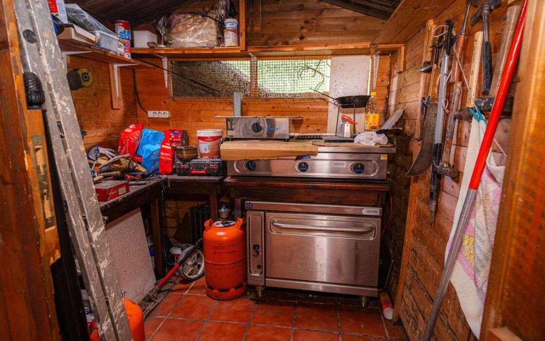 Отель в Пола дэ Лена 8 комнат вид на природу 200 кв.м