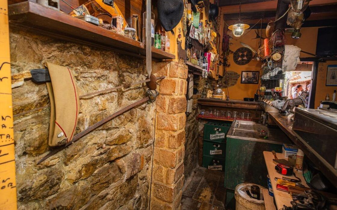 Отель в Пола дэ Лена 8 комнат вид на природу 200 кв.м