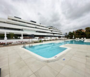 Апартаменти 3 кімнати в Естепоні з терасою 159 кв.м