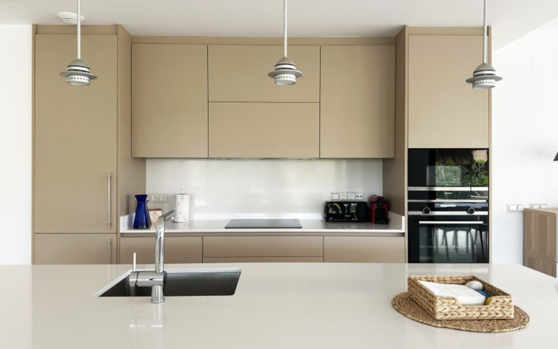 Апартаменти 3 кімнати в Естепоні з терасою 159 кв.м