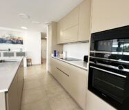 Апартаменти 3 кімнати в Естепоні з терасою 159 кв.м