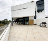 Апартаменти 3 кімнати в Естепоні з терасою 159 кв.м