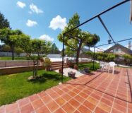 Дом в Позуэло-де-Аларкон 424 кв.м с бассейном и террасой