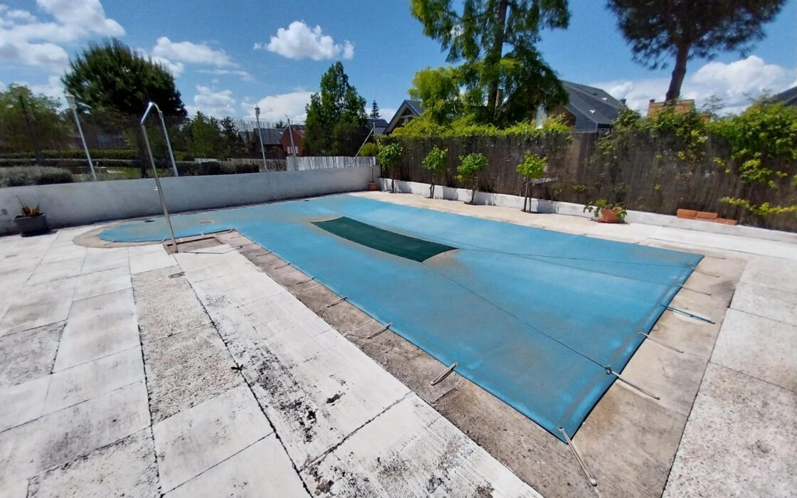 Дом в Позуэло-де-Аларкон 424 кв.м с бассейном и террасой