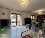 Дом в Позуэло-де-Аларкон 424 кв.м с бассейном и террасой