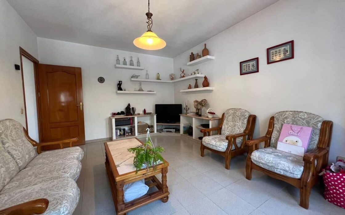 Дом в Позуэло-де-Аларкон 424 кв.м с бассейном и террасой