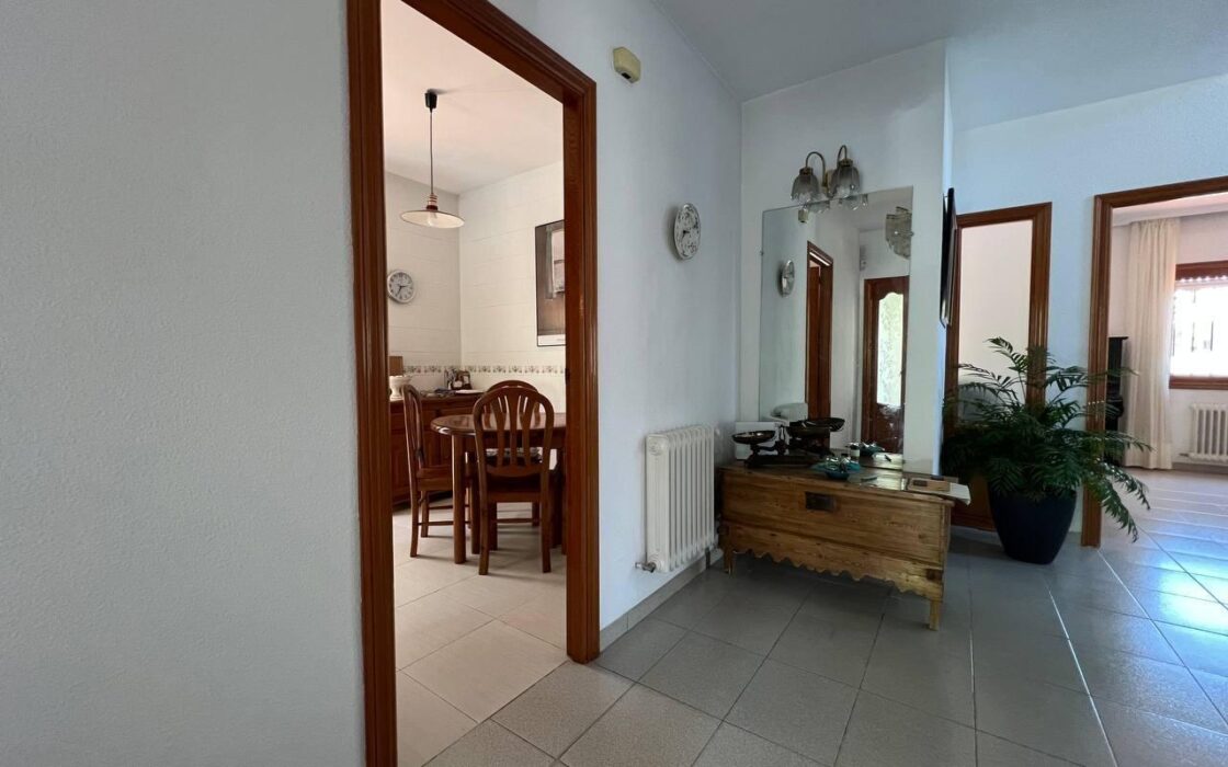 Дом в Позуэло-де-Аларкон 424 кв.м с бассейном и террасой