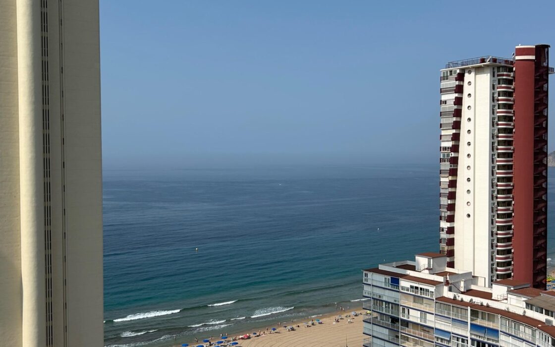 Новая квартира в Бенидорме 115 кв.м с видом на море