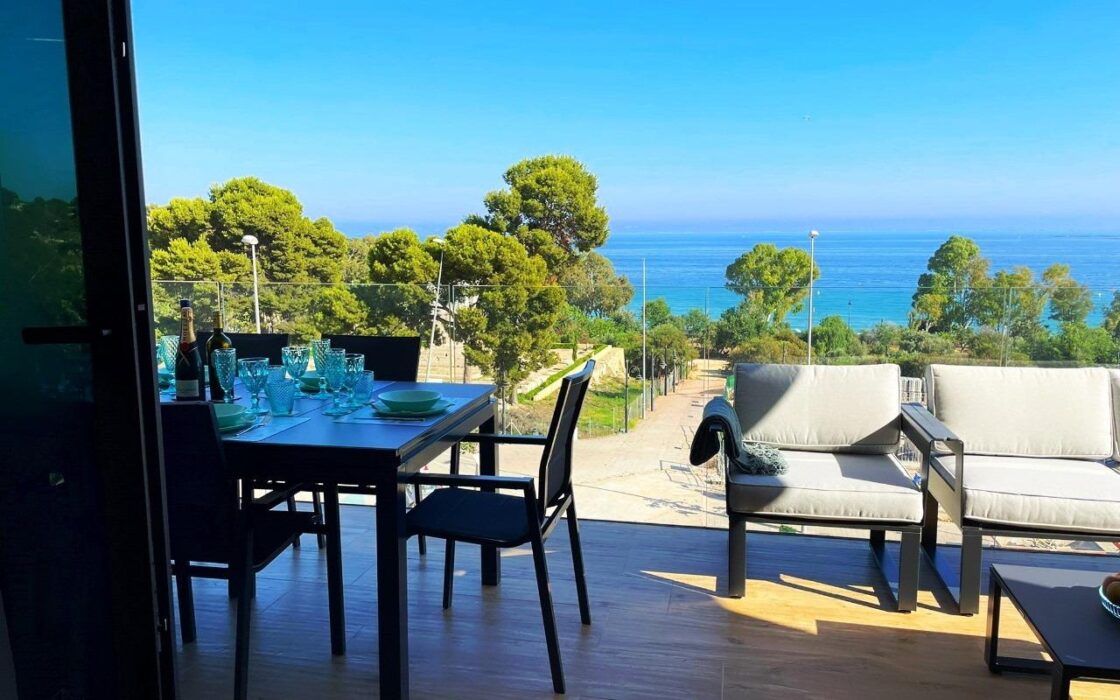 Нові апартаменти біля моря в Бенідормі з терасою 107 кв.м