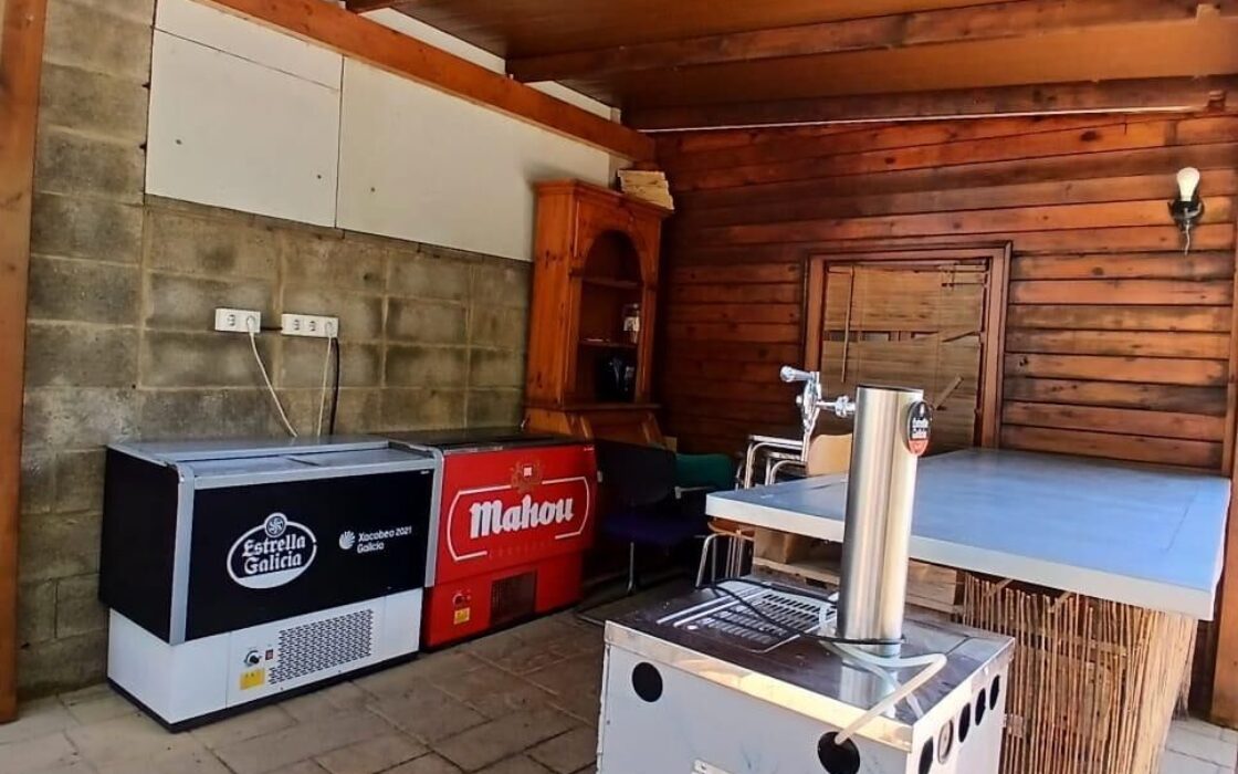 Дом в Albalat dels Tarongers 350 кв.м с бассейном и террасой