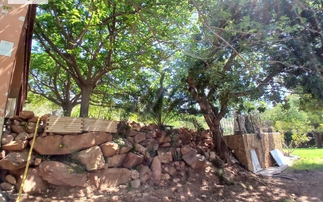 Дом в Albalat dels Tarongers 350 кв.м с бассейном и террасой