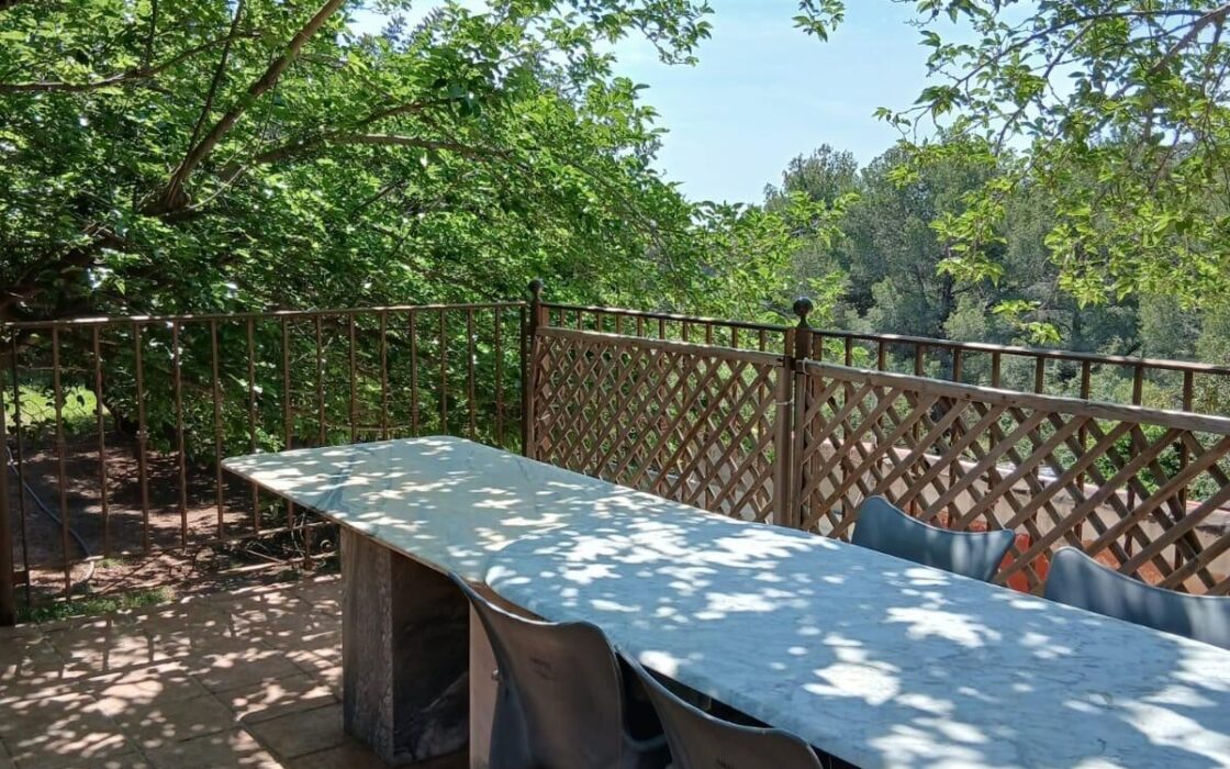 Дом в Albalat dels Tarongers 350 кв.м с бассейном и террасой