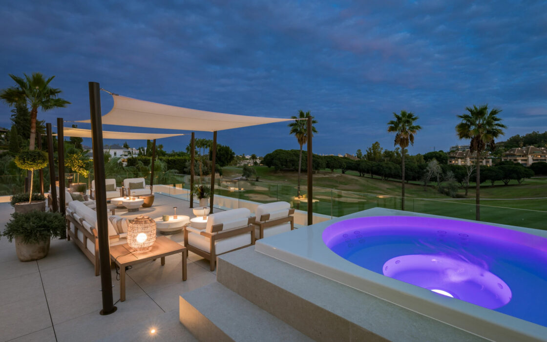 Розкішна Вілла у Полях для Гольфу 408 кв.м з Терасою