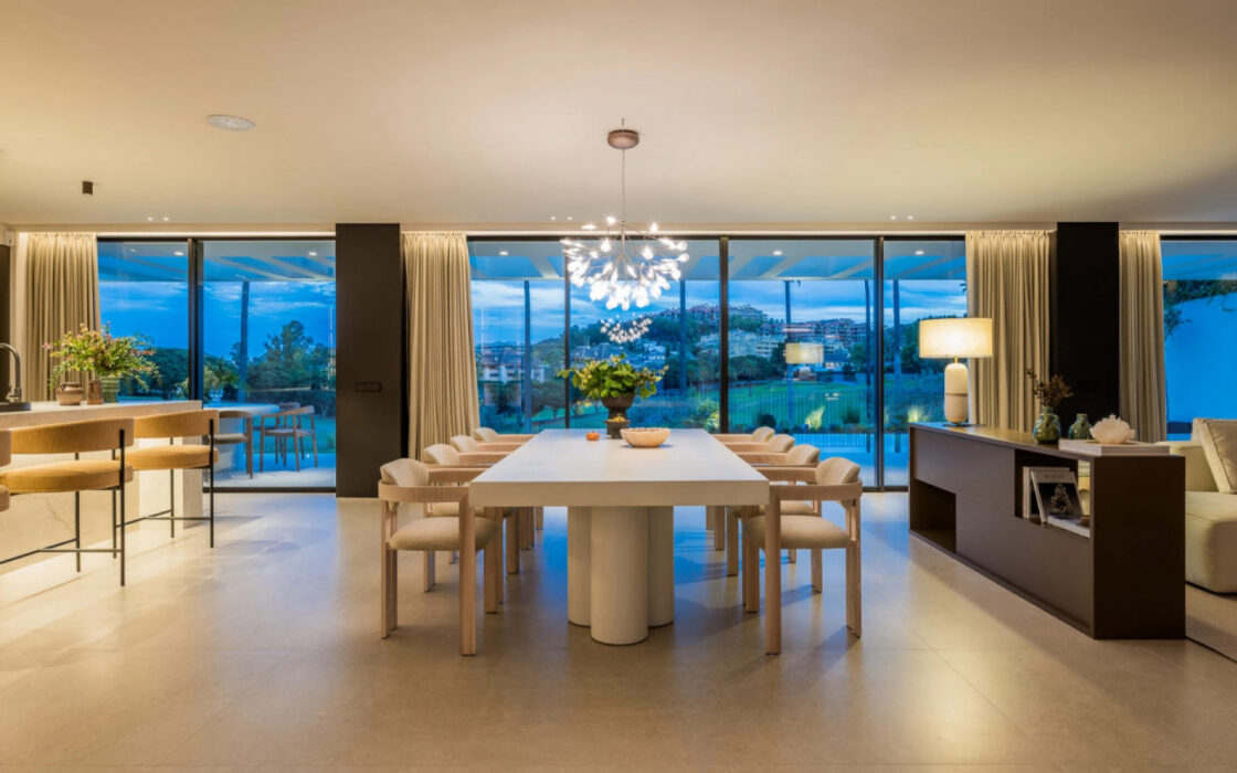 Розкішна Вілла у Полях для Гольфу 408 кв.м з Терасою