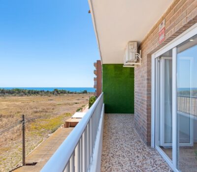 Апартаменти у моря в Пунта Прима з 2 спальнями та терасою