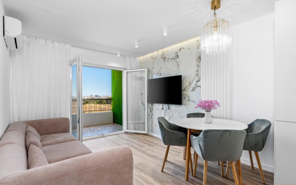 Апартаменты у моря в Пунта Прима с 2 спальнями и террасой