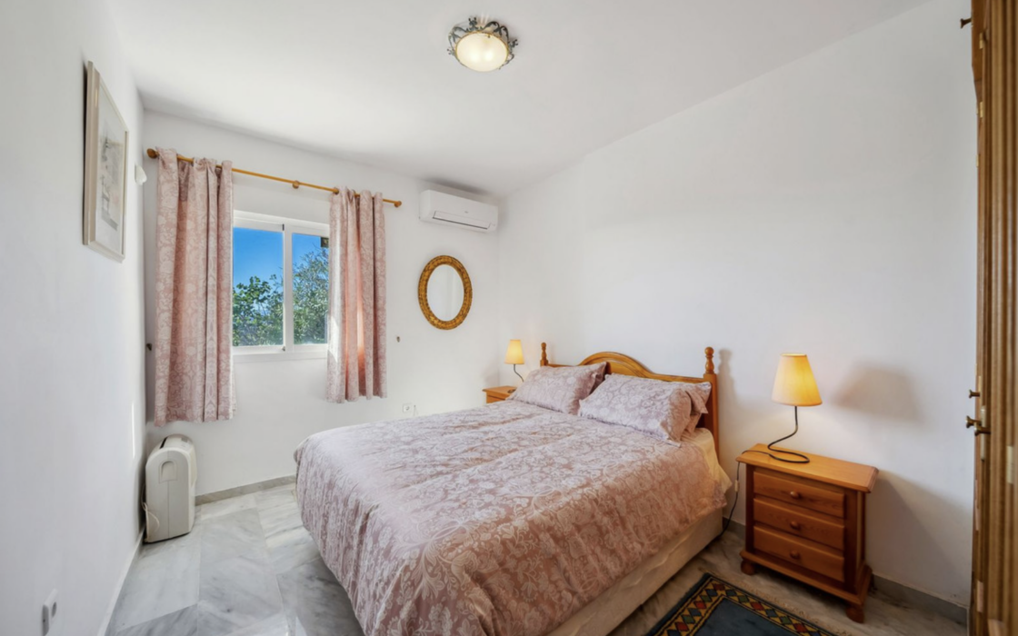 Отдельный дом с 3 спальнями и видом на море в Михасе