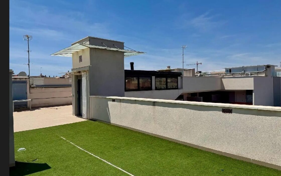 Апартаменты 60 кв.м в Торревьехе 700 м от моря