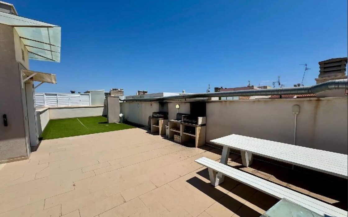 Апартаменты 60 кв.м в Торревьехе 700 м от моря