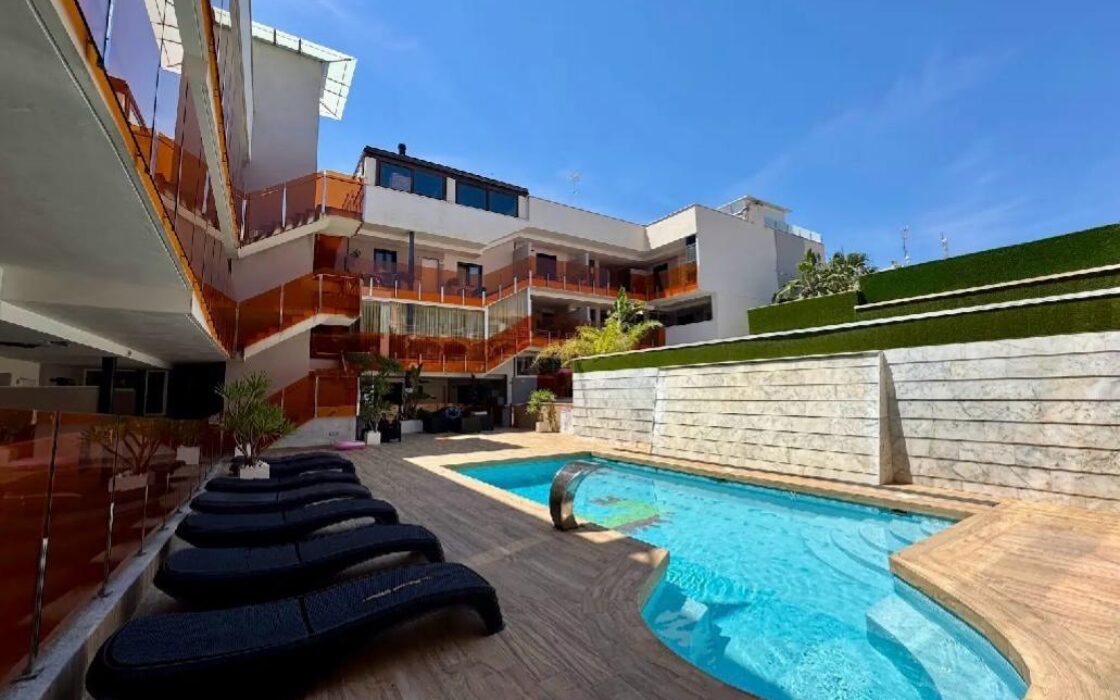 Апартаменты 60 кв.м в Торревьехе 700 м от моря