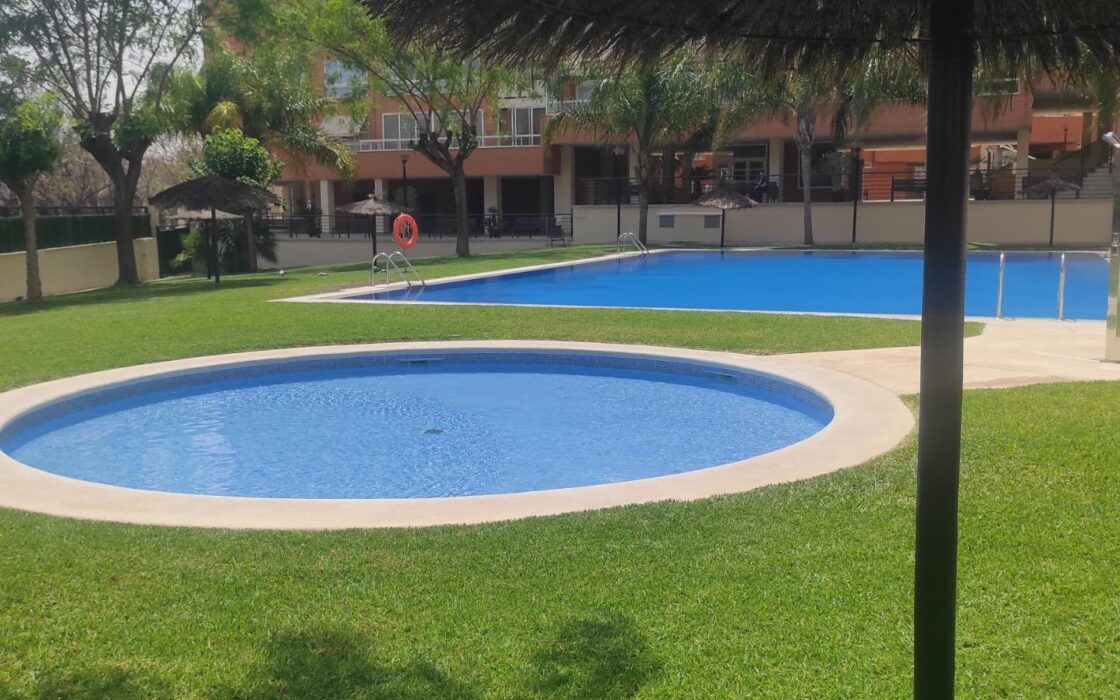 Апартаменты в Аликанте 127 кв.м с террасой у моря