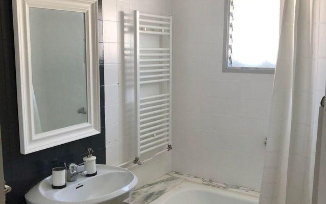 Смежный дом в Альбире 183 кв.м с видом на море и террасой