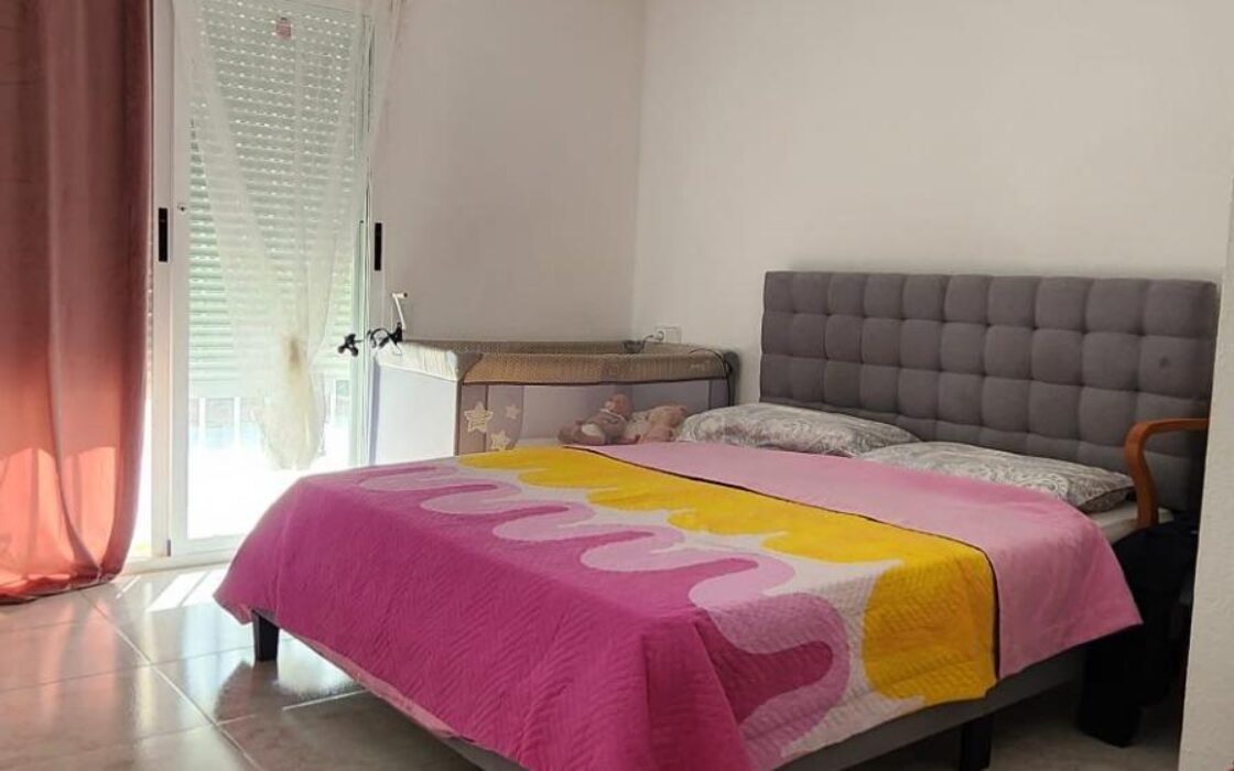 Смежный дом в Альбире 183 кв.м с видом на море и террасой