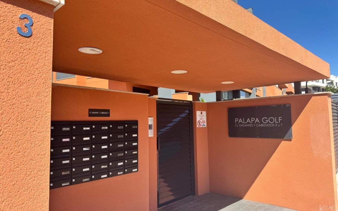 Апартаменты 3 комнатные в Ориуэла Коста с террасой