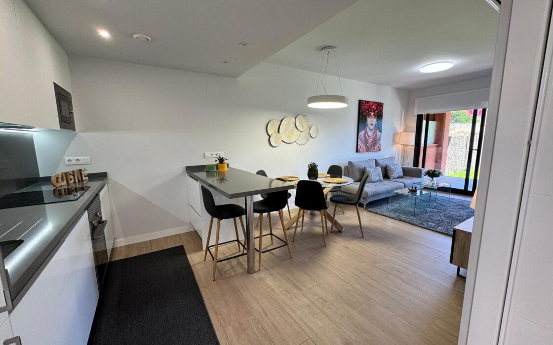 Апартаменты 3 комнатные в Ориуэла Коста с террасой