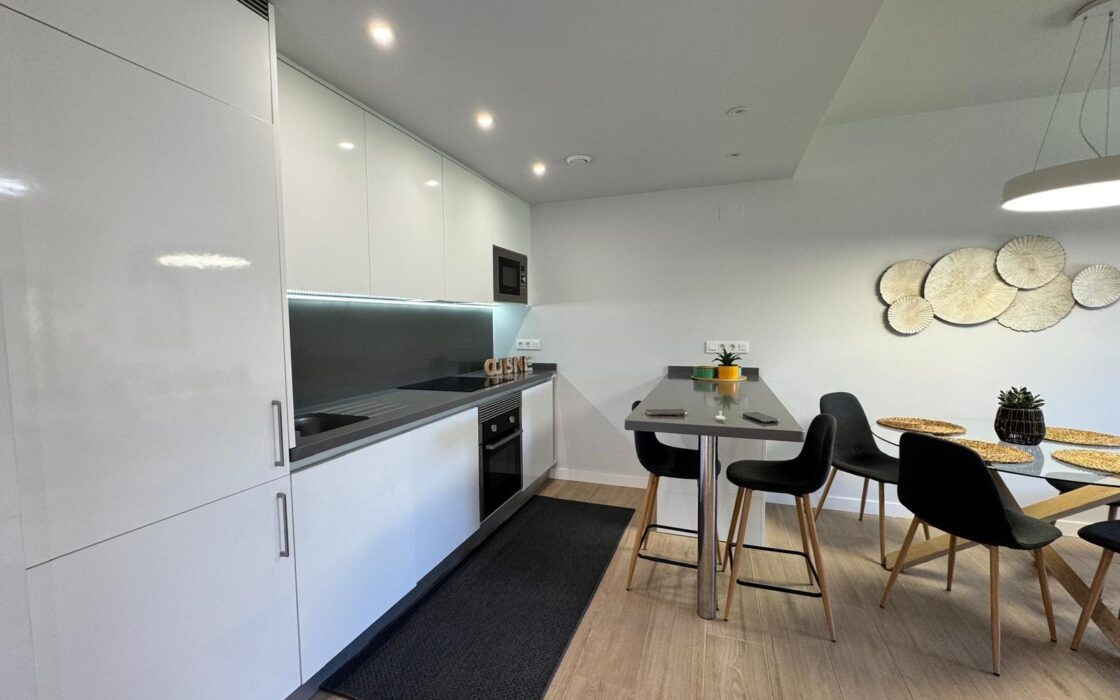 Апартаменты 3 комнатные в Ориуэла Коста с террасой