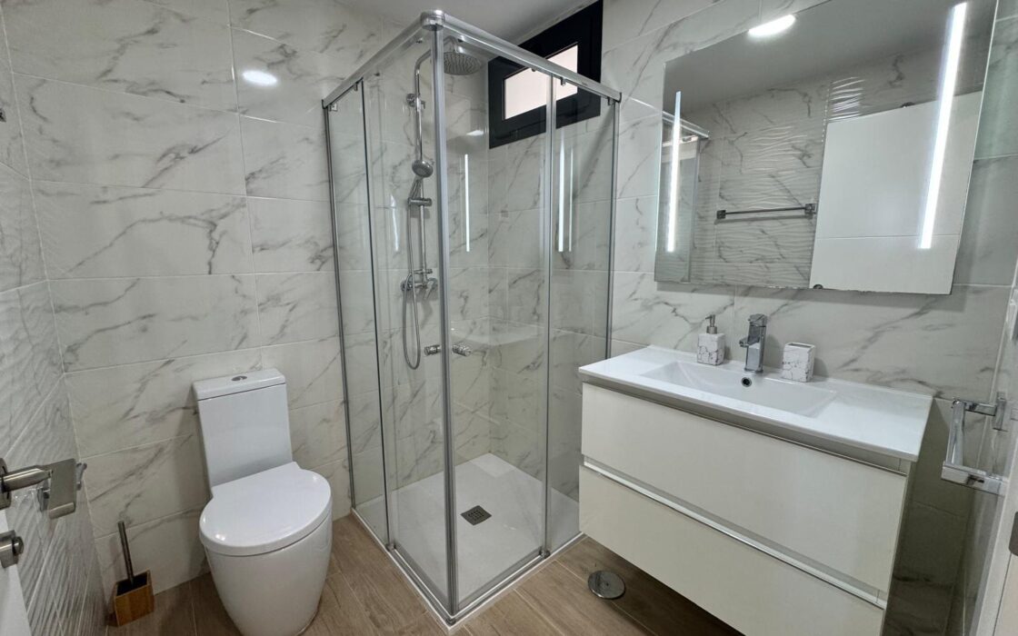 Апартаменты 3 комнатные в Ориуэла Коста с террасой