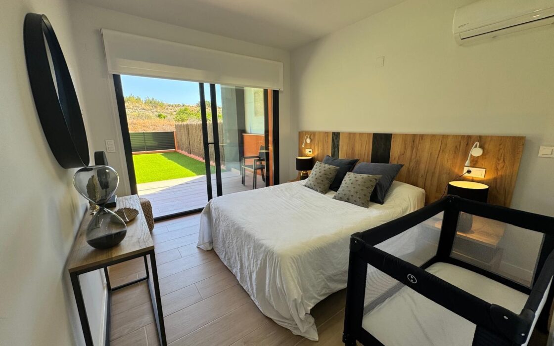 Апартаменты 3 комнатные в Ориуэла Коста с террасой