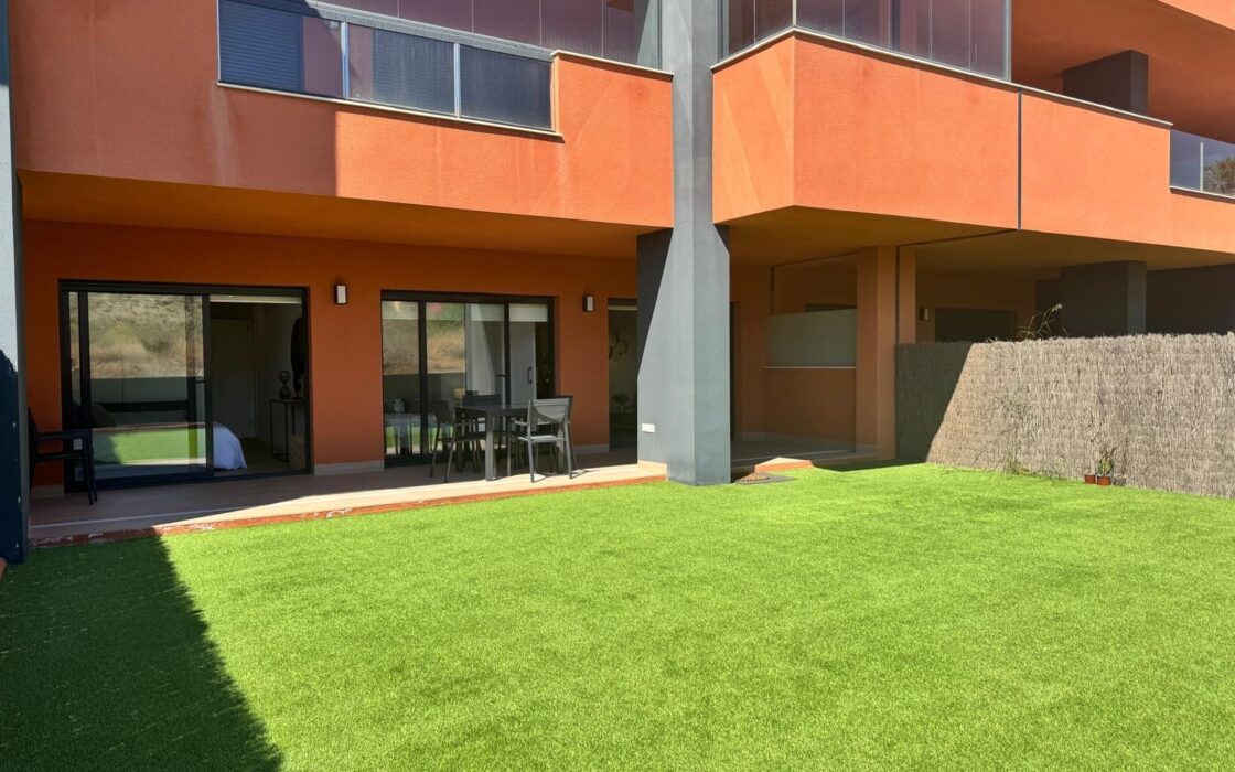 Апартаменты 3 комнатные в Ориуэла Коста с террасой