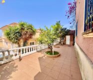 Вілла в Торрев’єсі 151 кв.м з приватним басейном та терасами