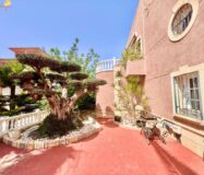 Вілла в Торрев’єсі 151 кв.м з приватним басейном та терасами