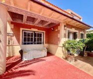 Вілла в Торрев’єсі 151 кв.м з приватним басейном та терасами