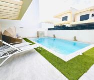 Современная вилла в Ла Эррада 138 кв.м с террасой у моря