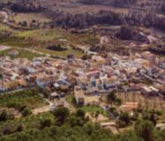 Новий житловий комплекс з терасою в долині Халон 84 кв.м