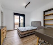 Вилла 210 кв.м с террасой и видом на море в Торревьехе