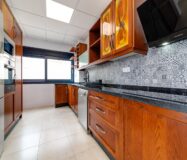 Вилла 210 кв.м с террасой и видом на море в Торревьехе