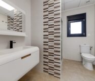 Вилла 210 кв.м с террасой и видом на море в Торревьехе