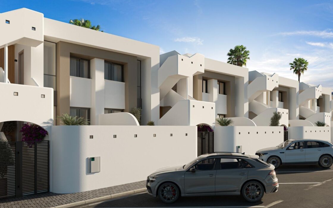 Новий житловий комплекс у Мурлі з терасами та басейном 124 кв.м