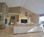 Будинок в Альбасете 350 кв.м з приватним басейном та терасою