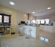 Будинок в Альбасете 350 кв.м з приватним басейном та терасою