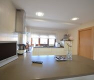 Будинок в Альбасете 350 кв.м з приватним басейном та терасою