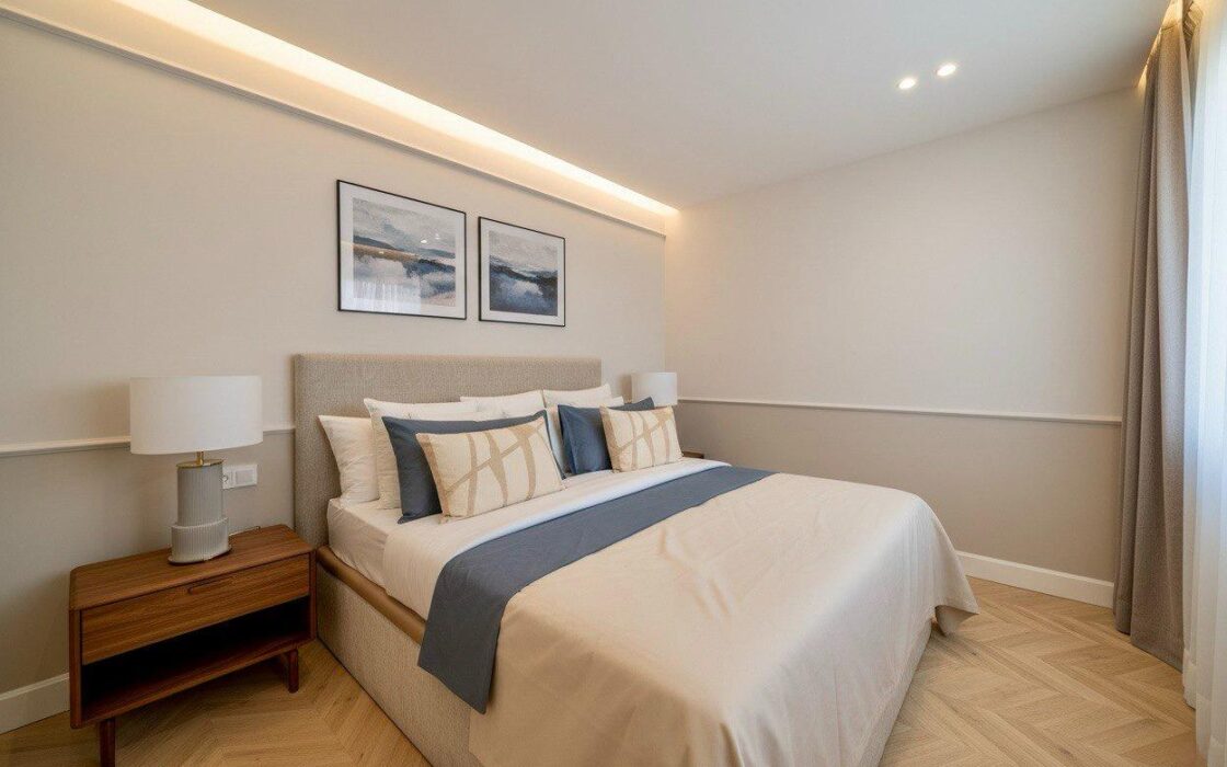 Апартаменты 380 кв.м в Мадриде, 6 комнат, балкон