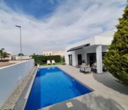 Дом в Benijofar 123 кв.м с частным бассейном у моря