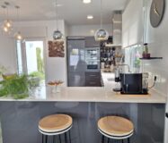 Дом в Benijofar 123 кв.м с частным бассейном у моря